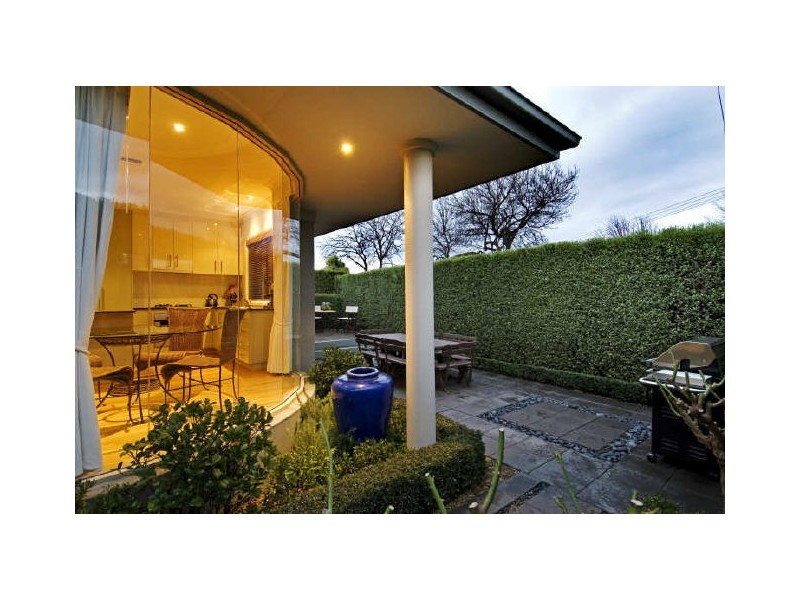 2/8 Hannan Crescent, Ainslie ACT 2602