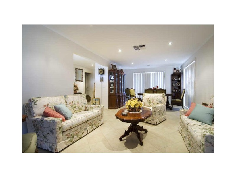 4 Ikara Close, Dunlop ACT 2615