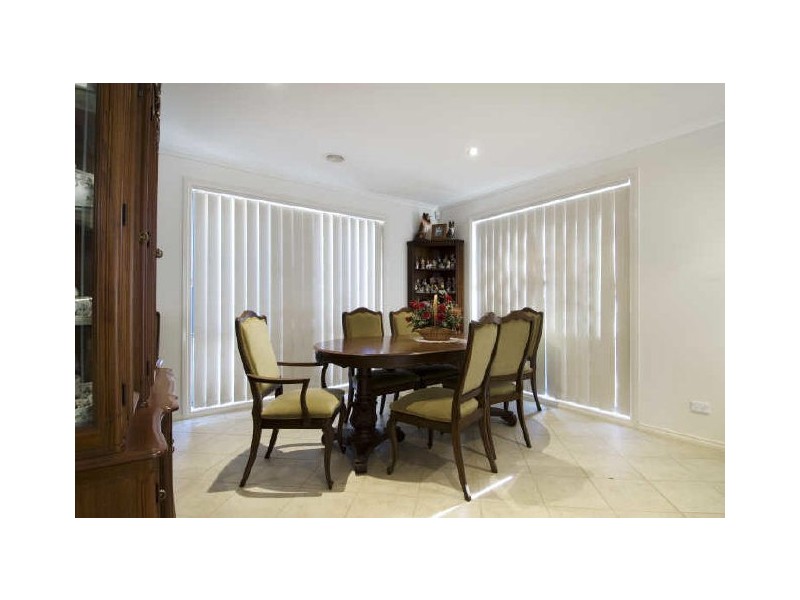 4 Ikara Close, Dunlop ACT 2615
