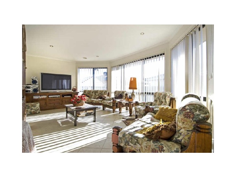4 Ikara Close, Dunlop ACT 2615