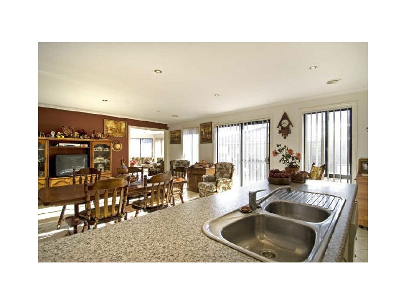4 Ikara Close, Dunlop ACT 2615