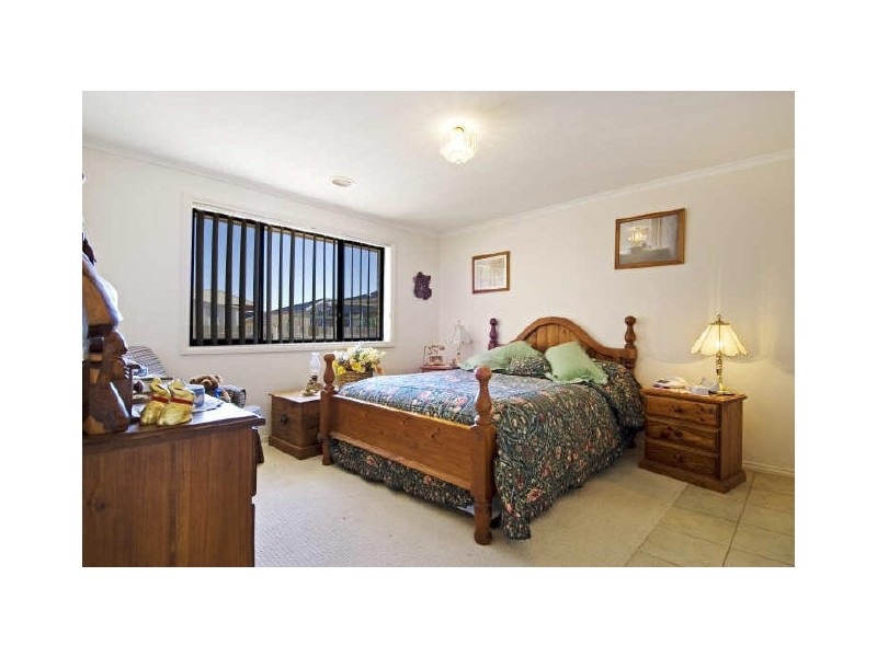 4 Ikara Close, Dunlop ACT 2615