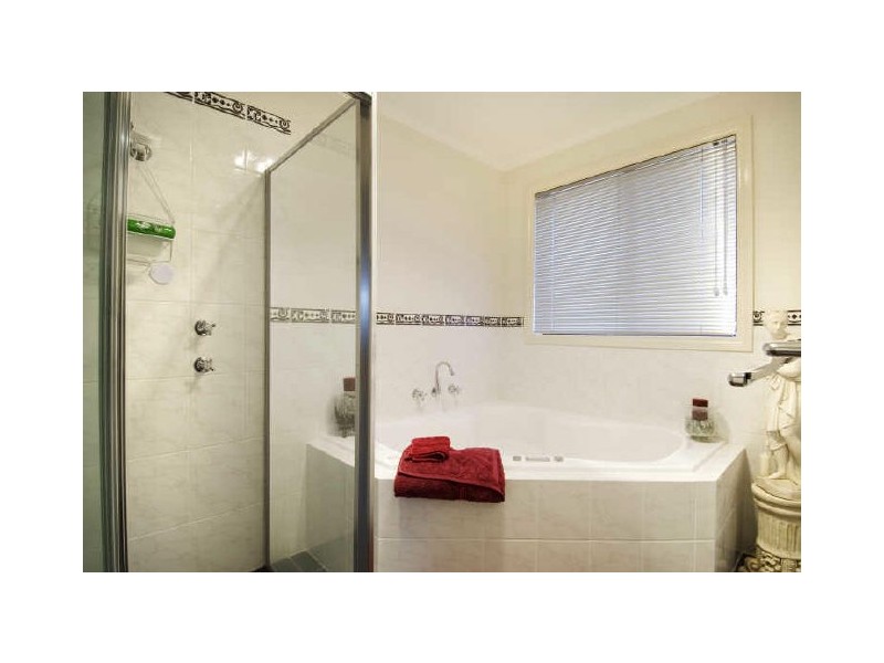 4 Ikara Close, Dunlop ACT 2615