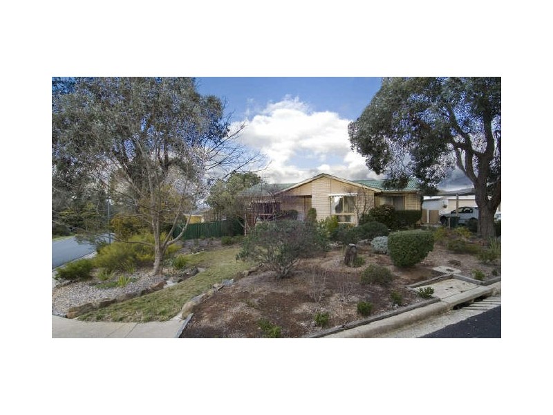 1 Schubert Place, Kambah ACT 2902