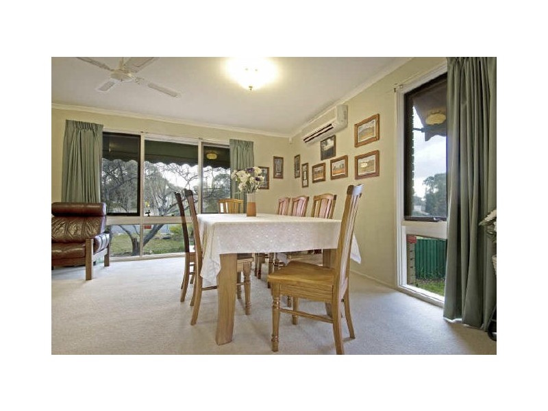 1 Schubert Place, Kambah ACT 2902