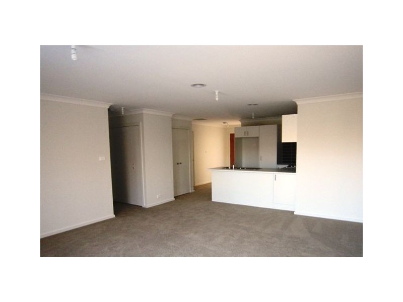 12/7 Loveday Crescent, Casey ACT 2913