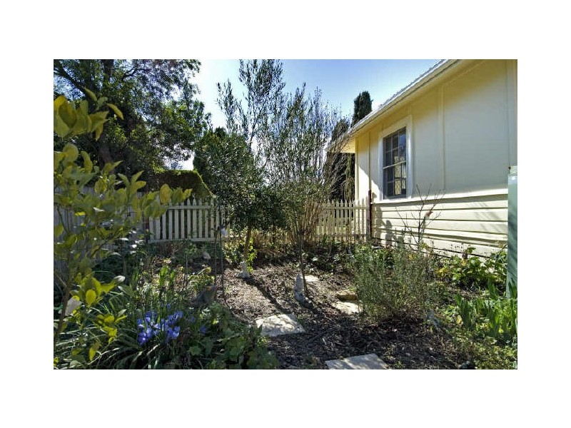5 Toms Crescent, Ainslie ACT 2602
