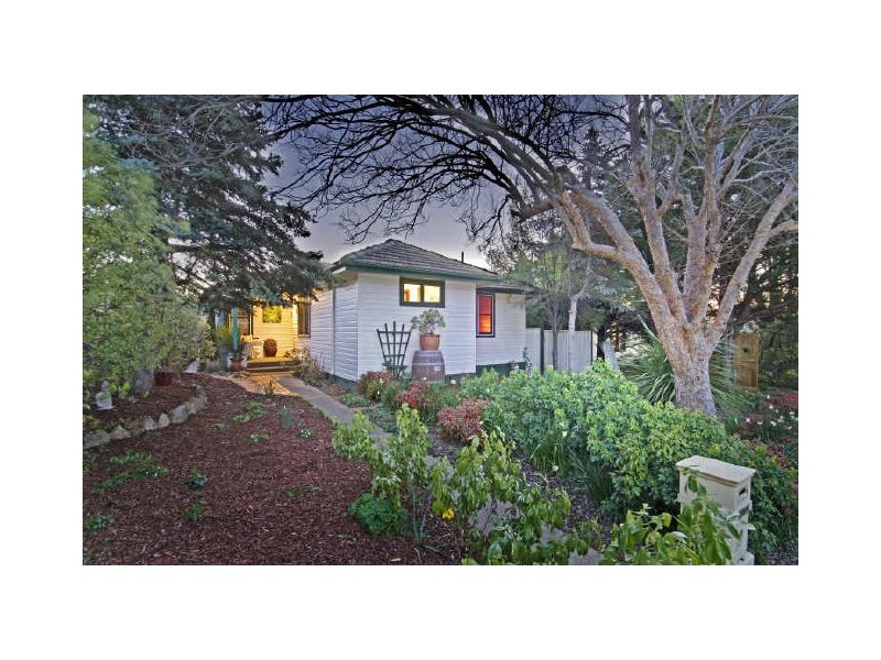 60 Hannan Crescent, Ainslie ACT 2602