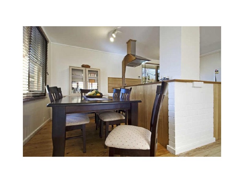 8 Tardent Street, Downer ACT 2602