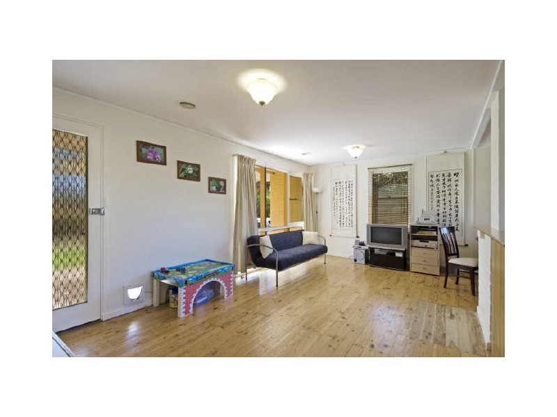 8 Tardent Street, Downer ACT 2602