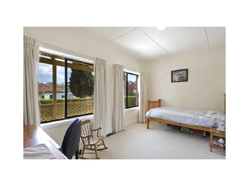 18 Toms Crescent, Ainslie ACT 2602