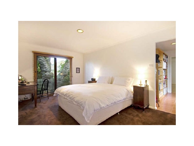 16 McColl Street, Ainslie ACT 2602