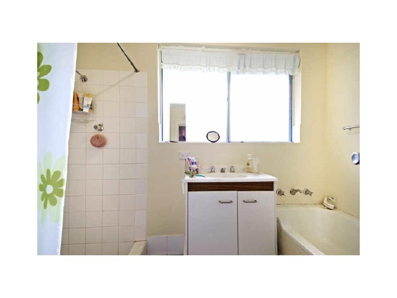 6 Dunlop Street, Hackett ACT 2602
