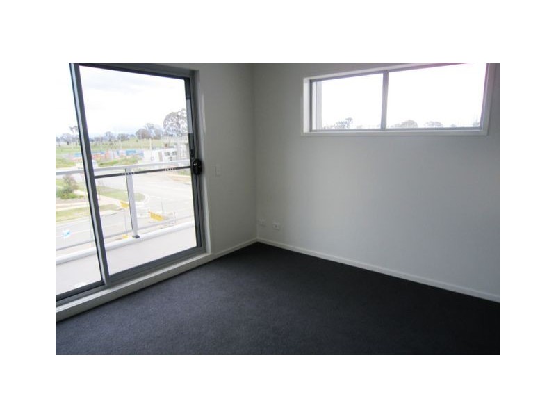 100/329 Flemington Road, Franklin ACT 2913