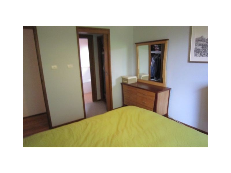 16 Dorrit Black Crescent, Lyneham ACT 2602