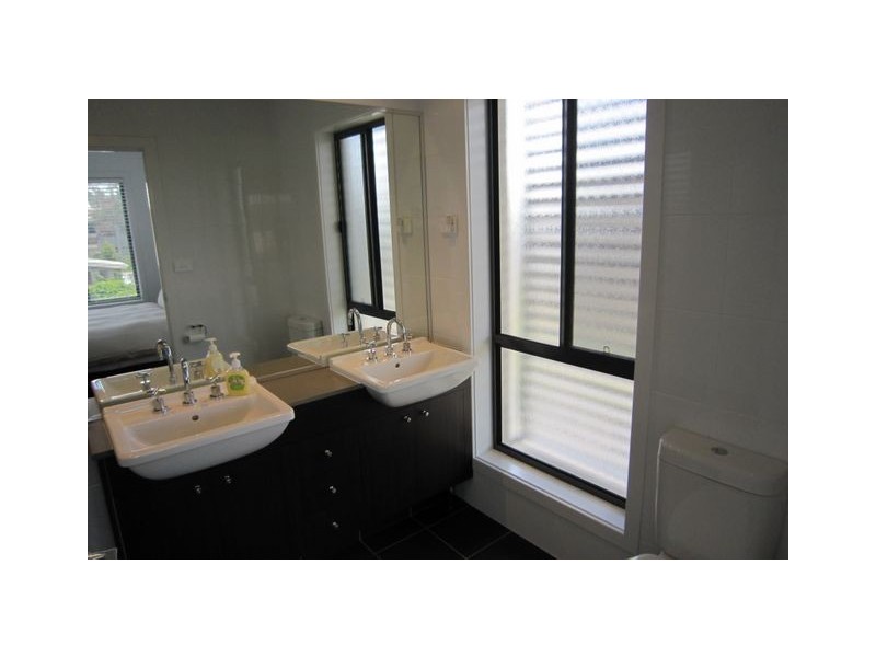 9/215 Aspinall Street, Watson ACT 2602