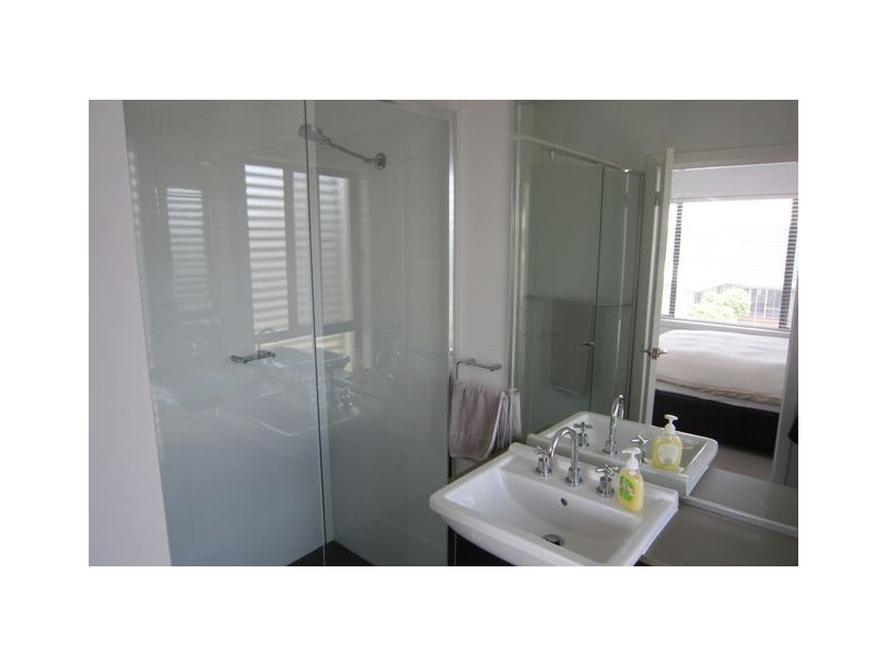 9/215 Aspinall Street, Watson ACT 2602