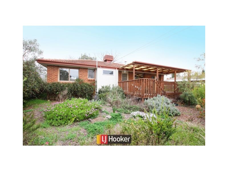 6 Skeats Street, Hackett ACT 2602