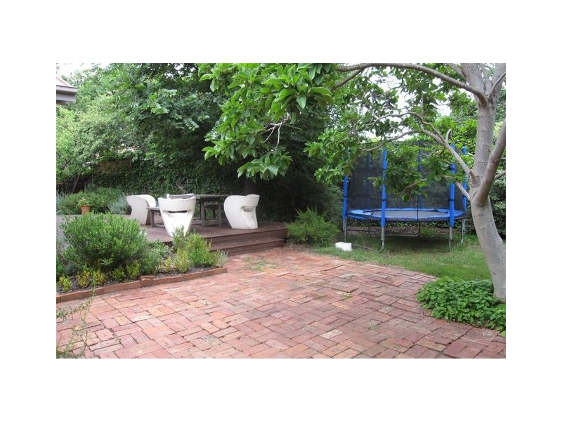 1 Kernot Street, Dickson ACT 2602