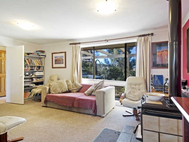 1 & 2/16 Skardon Street, Kaleen ACT 2617