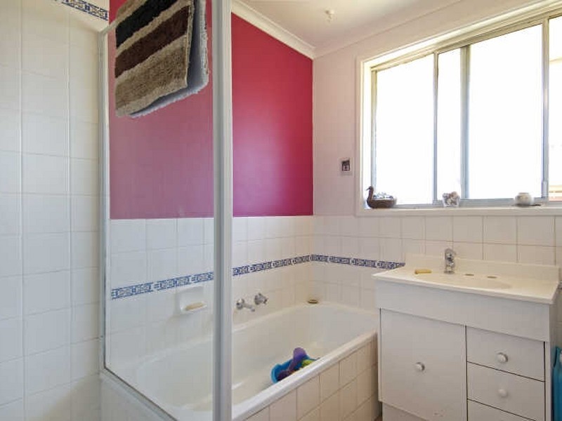 1 & 2/16 Skardon Street, Kaleen ACT 2617