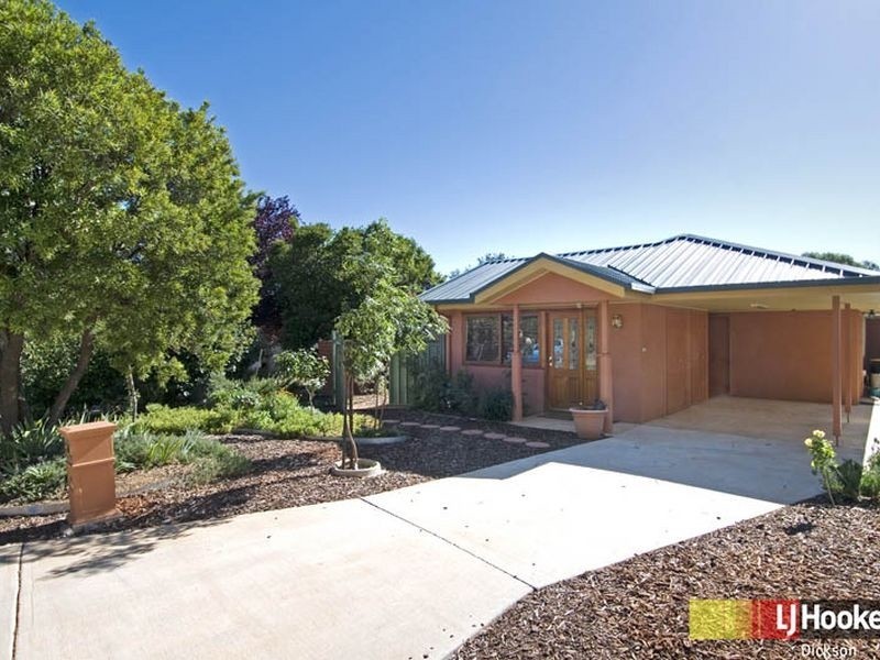 1 & 2/16 Skardon Street, Kaleen ACT 2617