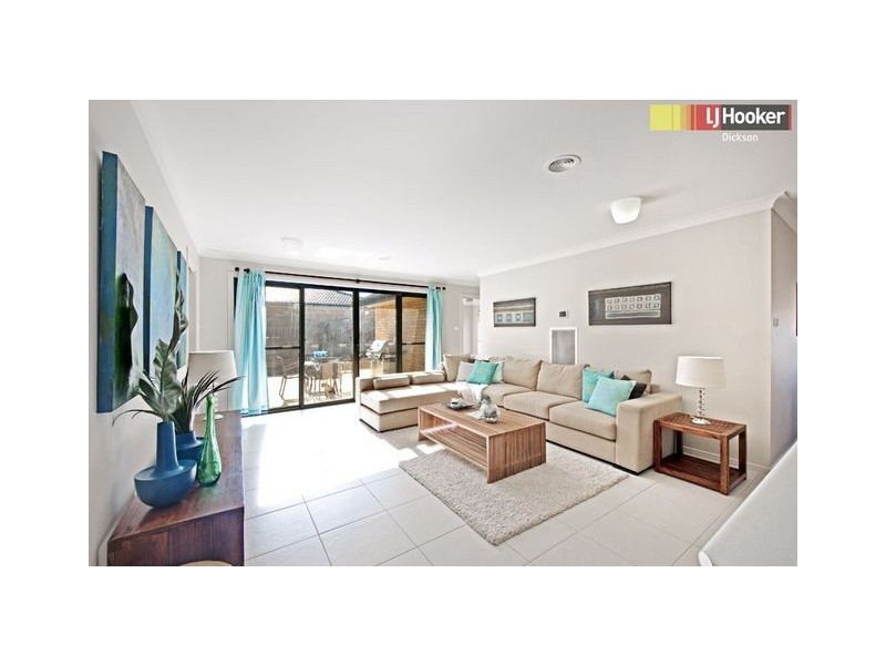 2 Eldershaw Crescent, Dunlop ACT 2615