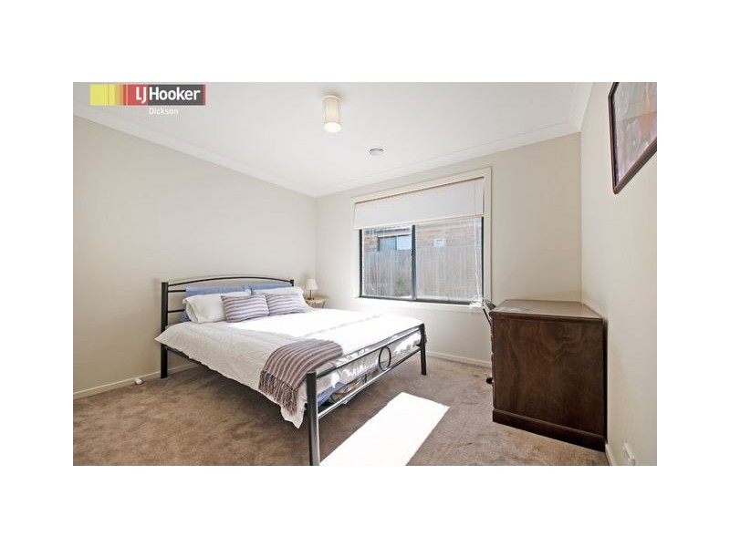 2 Eldershaw Crescent, Dunlop ACT 2615