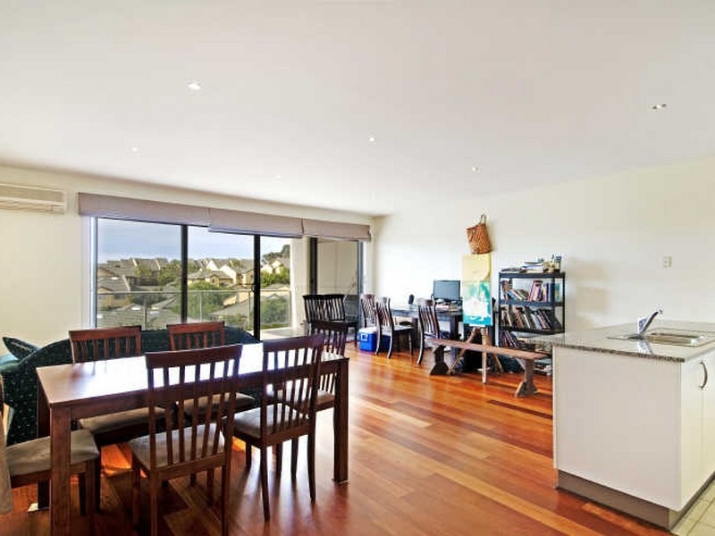 18/1 Eardley Street, Bruce ACT 2617