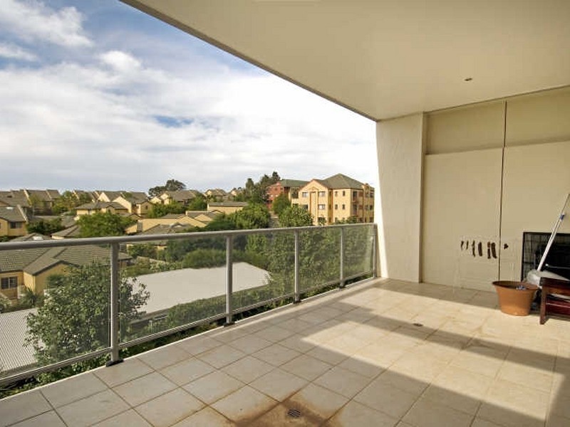 18/1 Eardley Street, Bruce ACT 2617