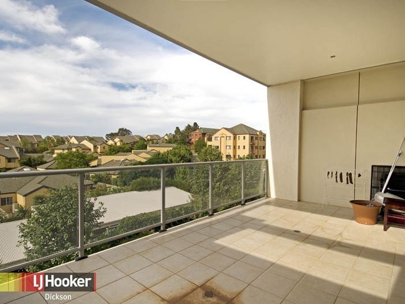 18/1 Eardley Street, Bruce ACT 2617