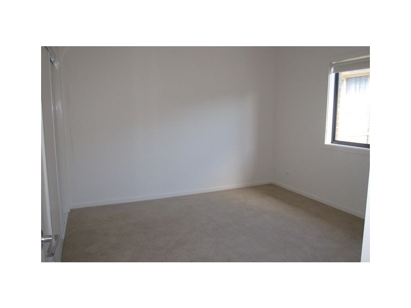 2/9-11 McNamara Street, Pearce ACT 2607