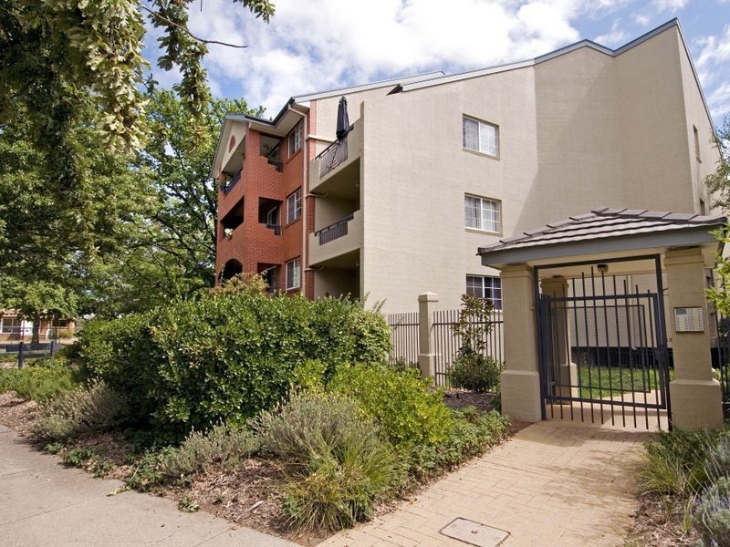 11/17 Helemon Street, Braddon ACT 2612