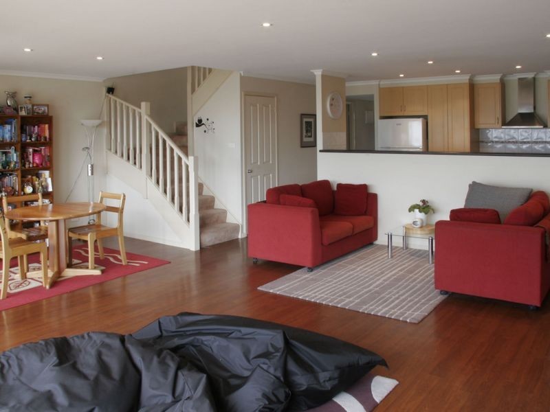 4/34 Leahy Close, Narrabundah ACT 2604