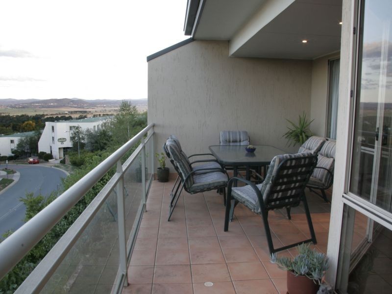 4/34 Leahy Close, Narrabundah ACT 2604