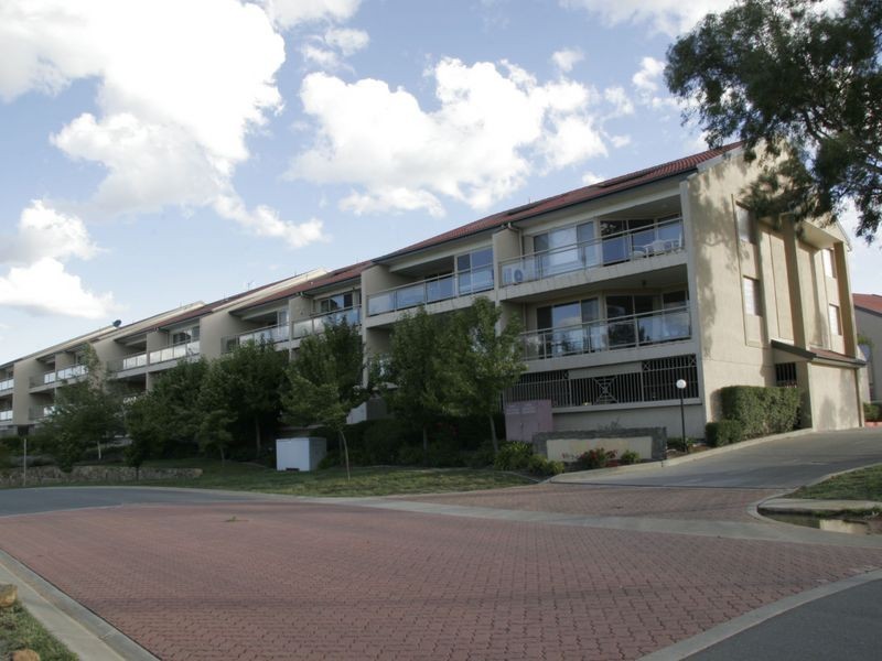 4/34 Leahy Close, Narrabundah ACT 2604