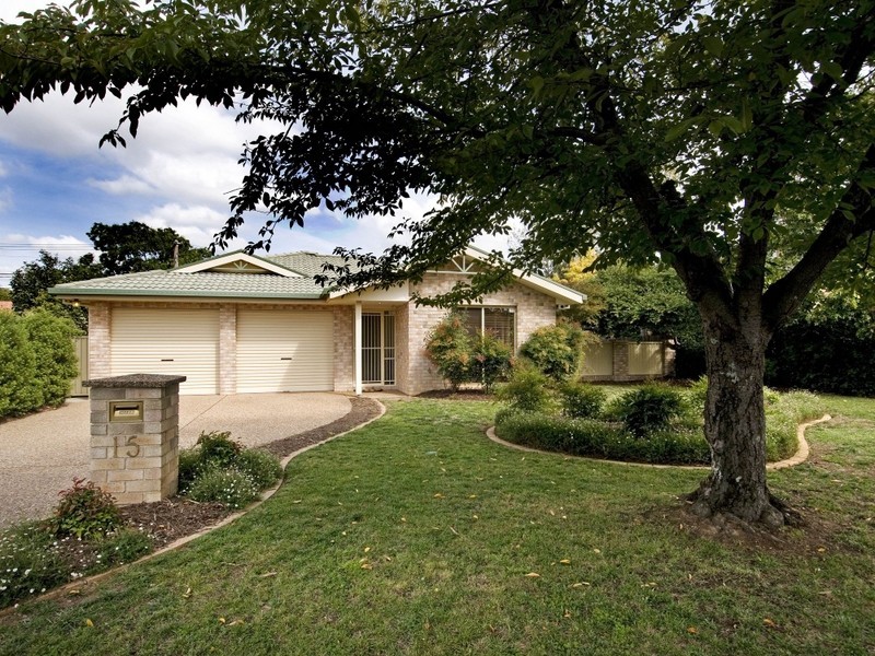 15 Padbury Place, Downer ACT 2602