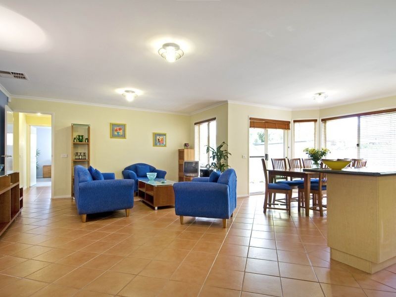 15 Padbury Place, Downer ACT 2602