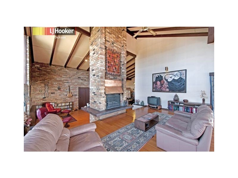 8 Nepean Place, Macquarie ACT 2614