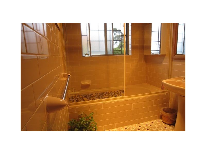 23 Dunlop Street, Hackett ACT 2602