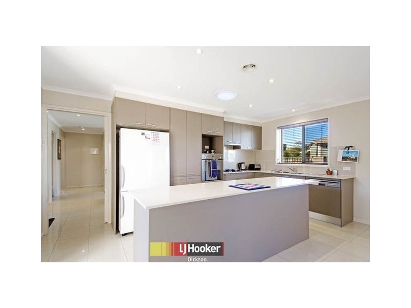 30 Bettie McNee Street, Watson ACT 2602