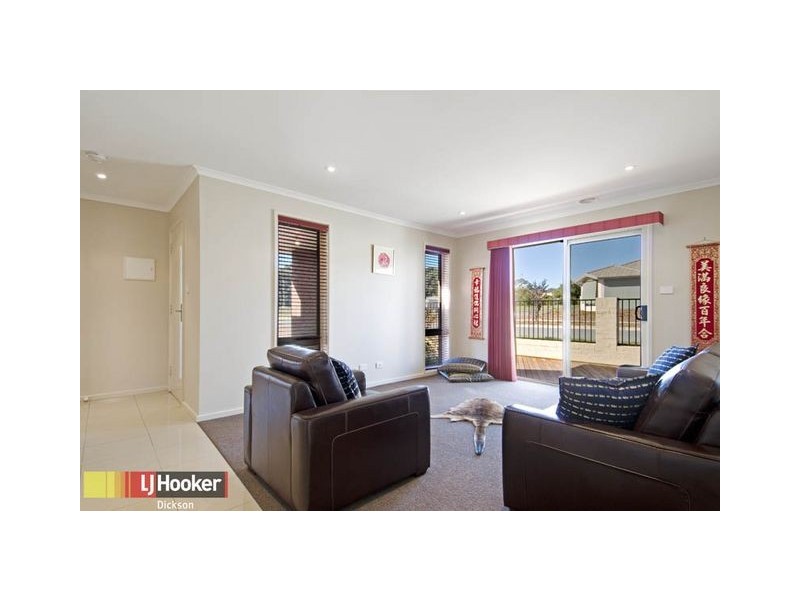 30 Bettie McNee Street, Watson ACT 2602