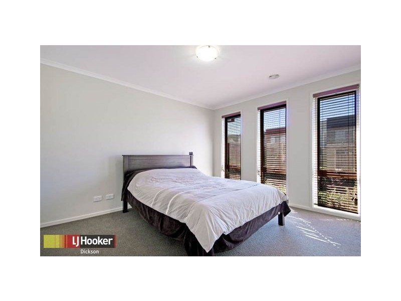 30 Bettie McNee Street, Watson ACT 2602