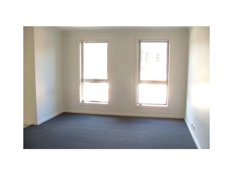 15 Neil Currie Street, Casey ACT 2913