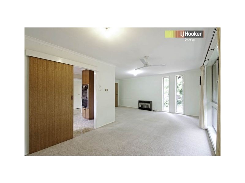 11 Saywell Place, Charnwood ACT 2615