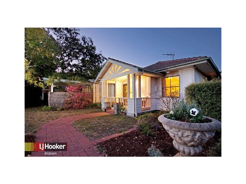 12 Hargraves Crescent, Ainslie ACT 2602