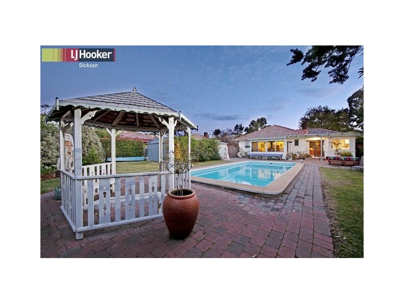 12 Hargraves Crescent, Ainslie ACT 2602