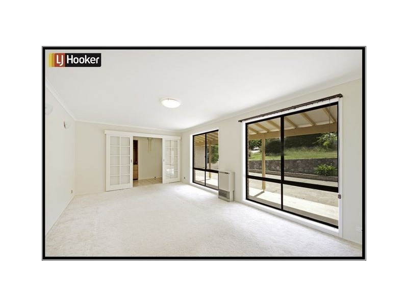 27 Clive Steele Avenue, Monash ACT 2904