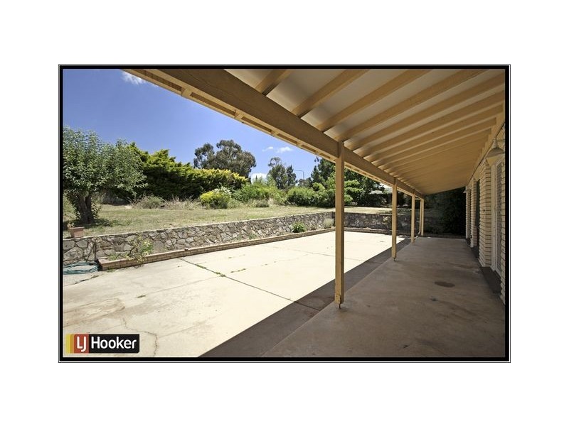 27 Clive Steele Avenue, Monash ACT 2904