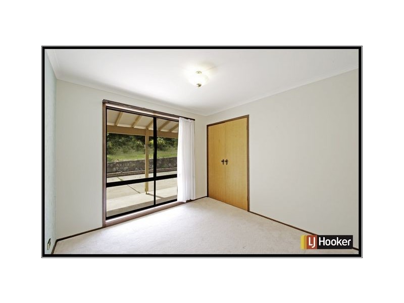 27 Clive Steele Avenue, Monash ACT 2904
